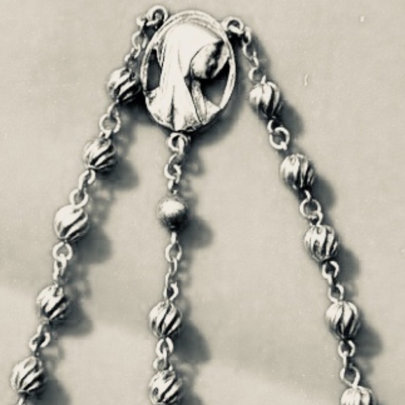 Creed Sterling Silver 27 Grams 19" Rosary - Picture 4 of 5